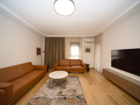 Rent, two bedroom apartment, 80m², City Kvart, Podgorica - image 13