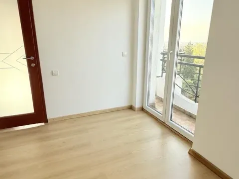 Rent, office space, 64m², Čukarica, Beograd - image 10