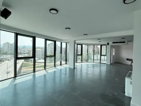 Rent, office space, 472m², Medijana, Niš - image 3