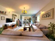 Prodaja, kuća, 233m², Tološi, Podgorica - image 2