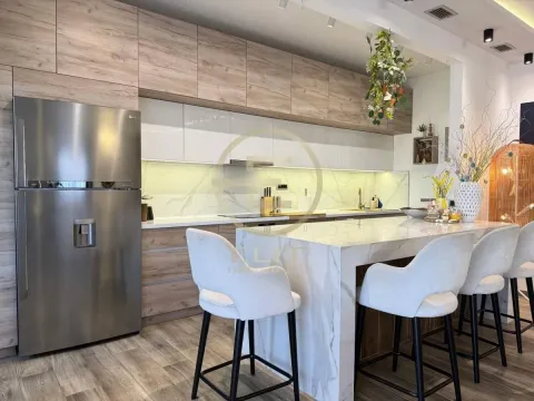 Prodaja, kuća, 165m², Petrovaradin, Novi Sad - image 9