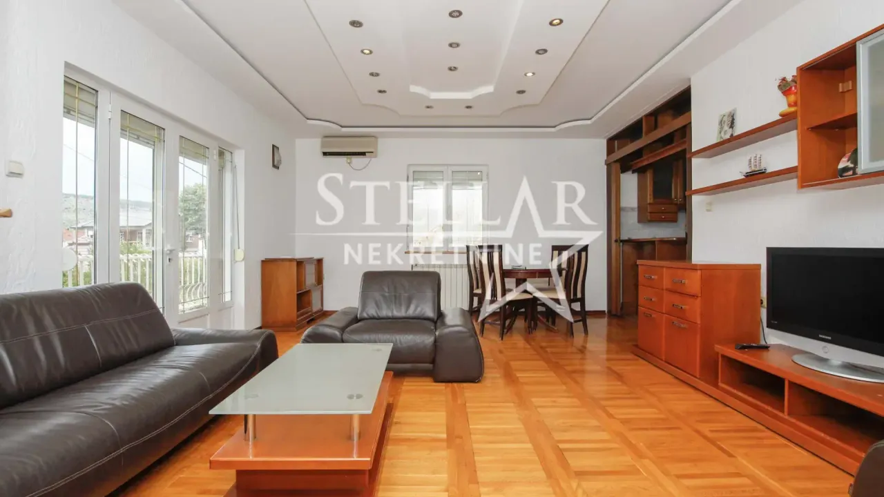Rent, house, 250m², Tološi, Podgorica