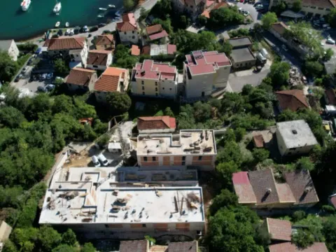 Sale, two bedroom apartment, 58m², Kotor, Crna Gora - image 4