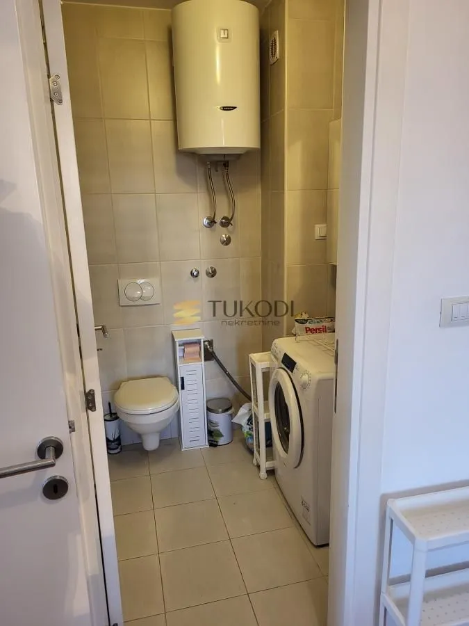 Rent, four bedroom apartment, 99m², Novi Beograd Blok 61, Novi Beograd Sve Podlokacije