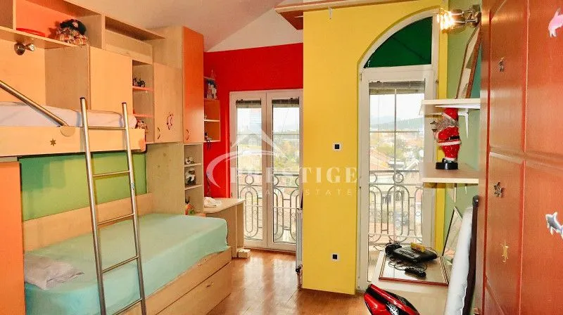 Prodaja, trosoban stan, 160m², Ljubović, Podgorica