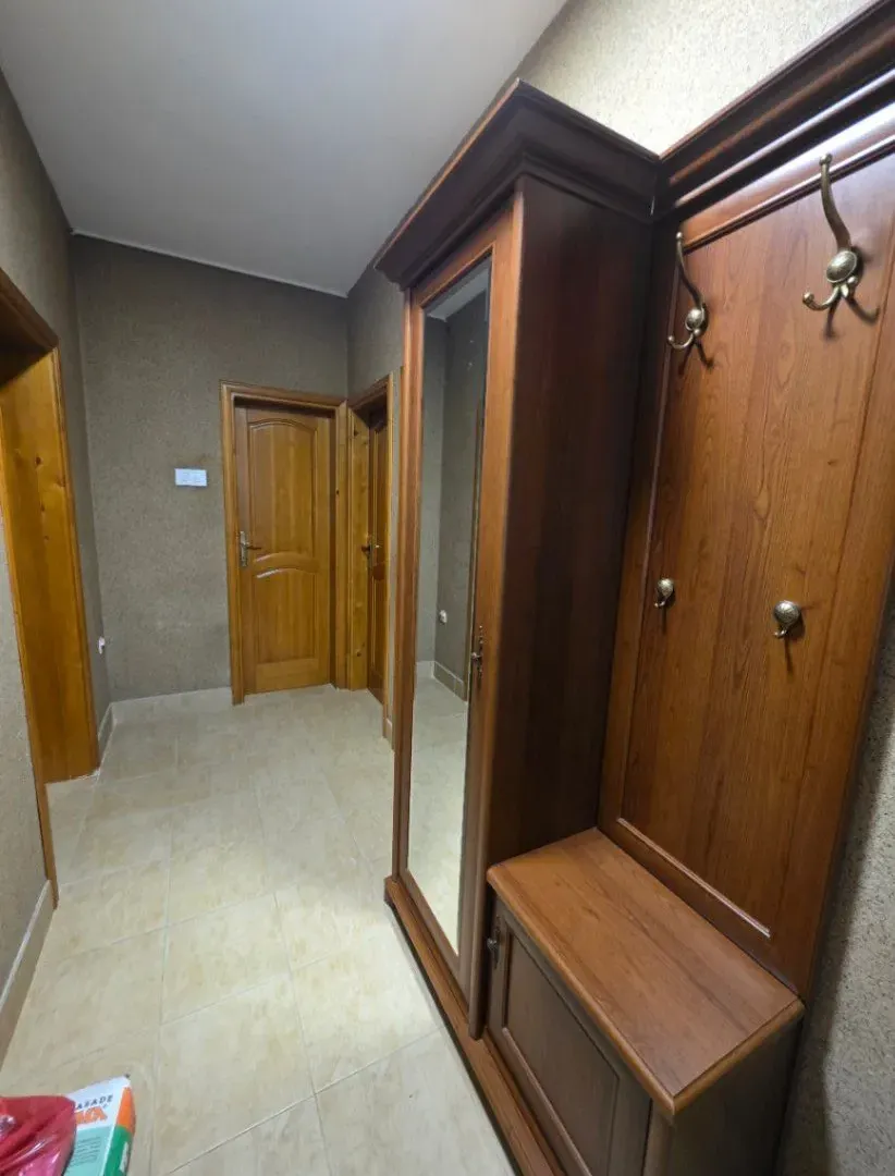 Rent, office space, 90m², Zlatica, Podgorica