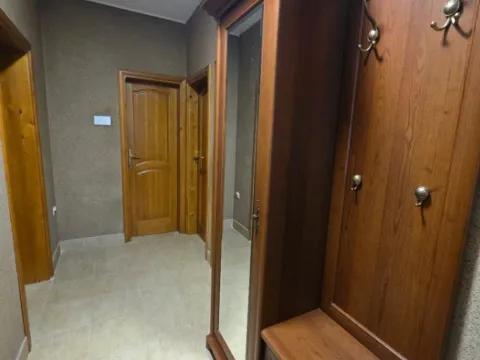 Izdavanje, poslovni prostor, 90m², Zlatica, Podgorica - image 10