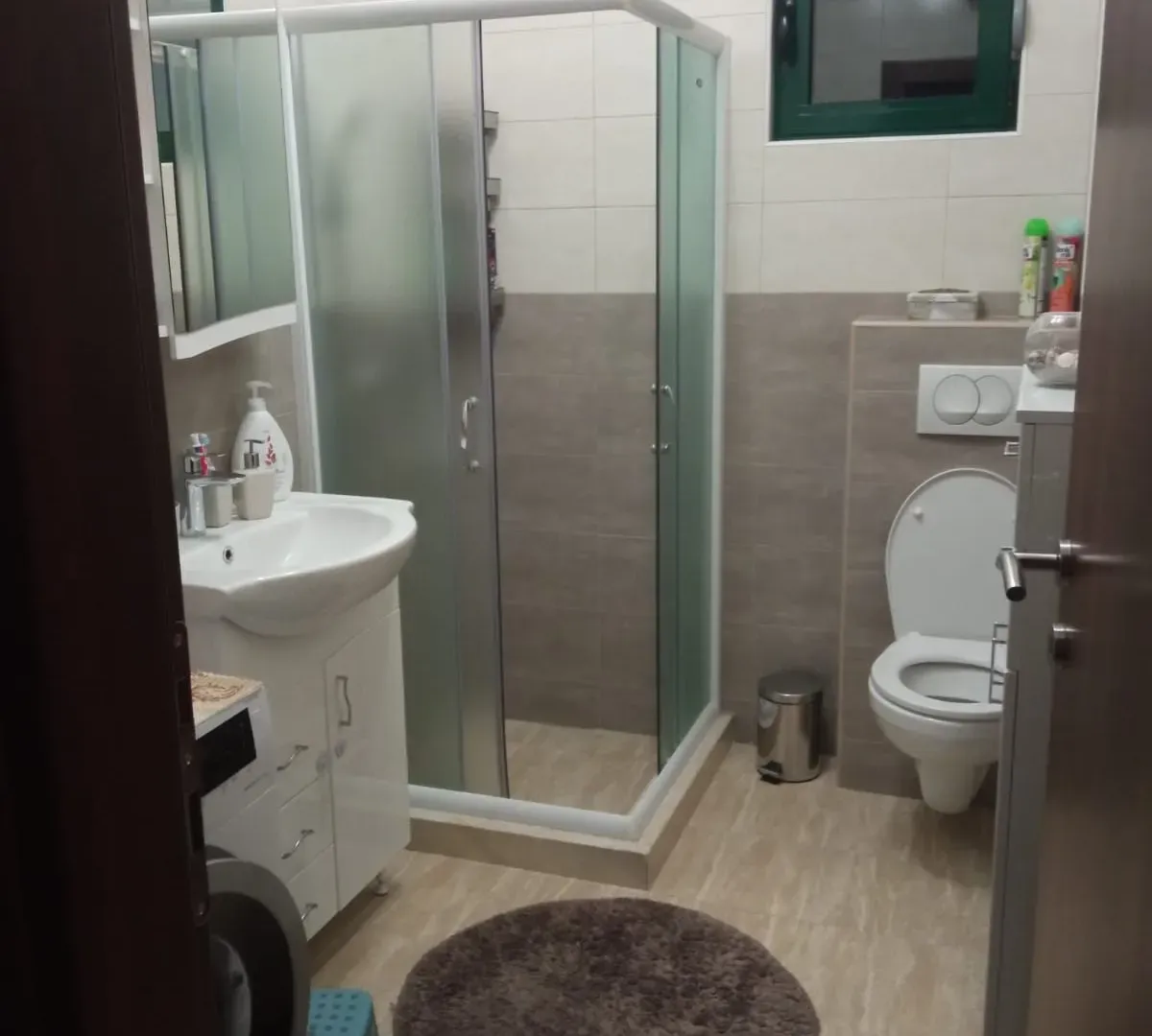 Prodaja, trosoban stan, 101m², Dub, Kotor