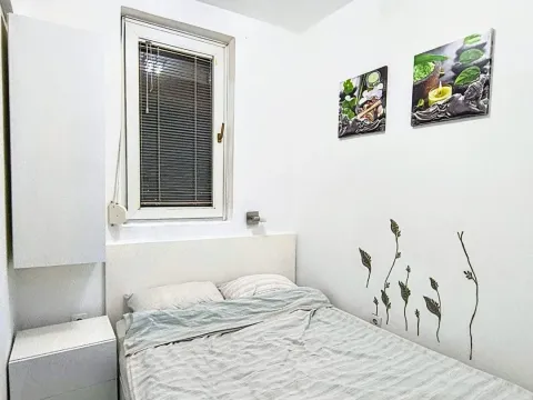 Izdavanje, jednosoban stan, 30m², Centar, Bar - image 7