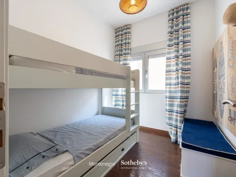 Sale, two bedroom apartment, 82m², Dobrota, Kotor - image 14