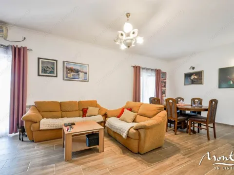 Prodaja, trosoban stan, 116m², Tivat, Crna Gora - image 19