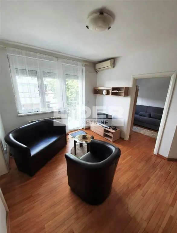 Rent, one bedroom apartment, 43m², Neimar, Vračar Sve Podlokacije