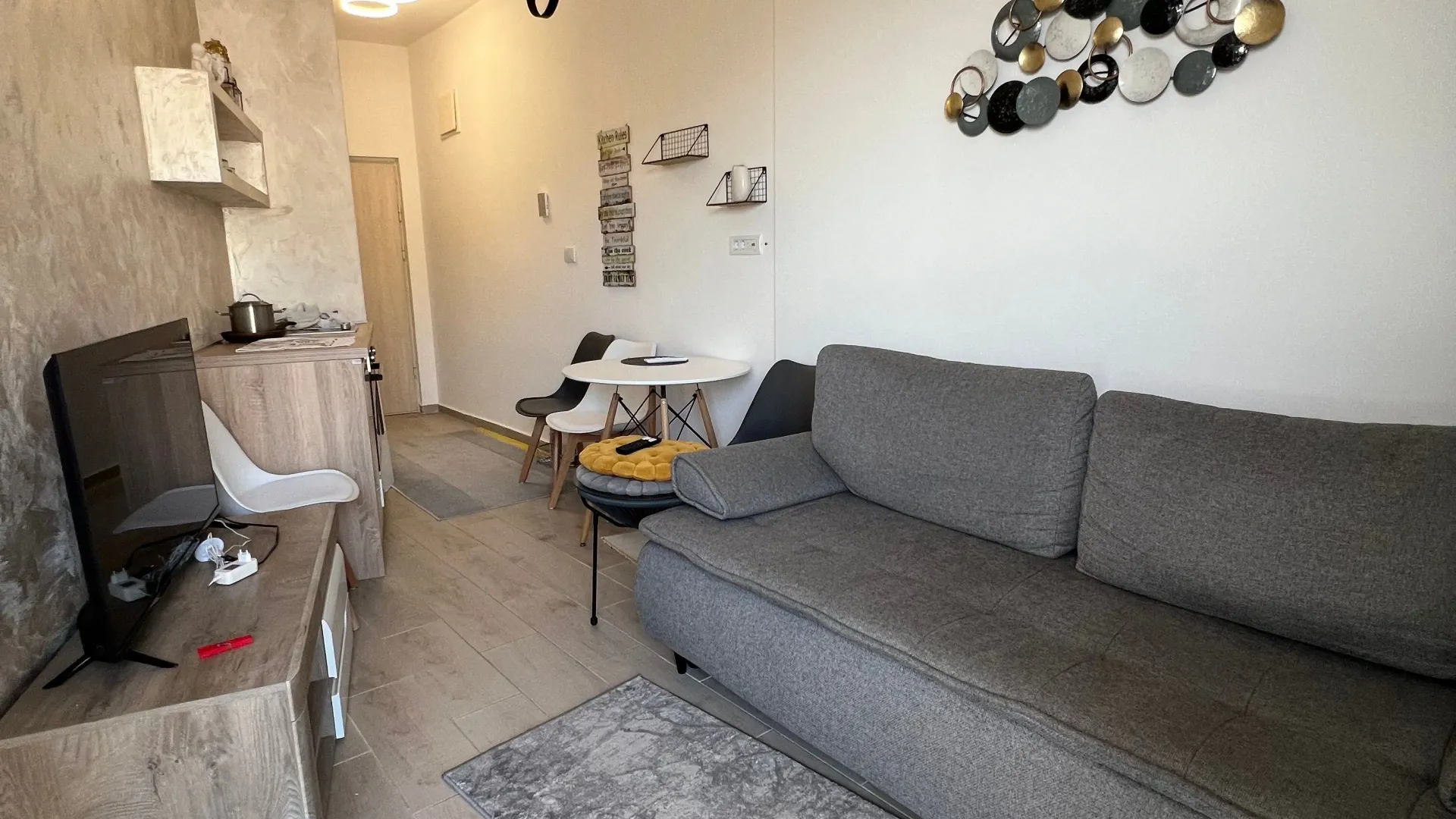 Rent, one bedroom apartment, 38m², Sutomore, Bar