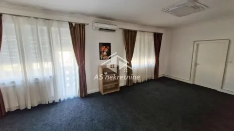 Rent, office space, 72m², Kalenić Pijaca, Vračar Sve Podlokacije - image 1