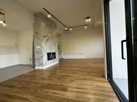 Prodaja, četvorosoban stan, 110m², Centar, Novi Sad - image 19