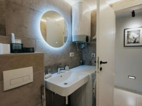 Sale, two bedroom apartment, 62m², Petrovac, Budva - image 6