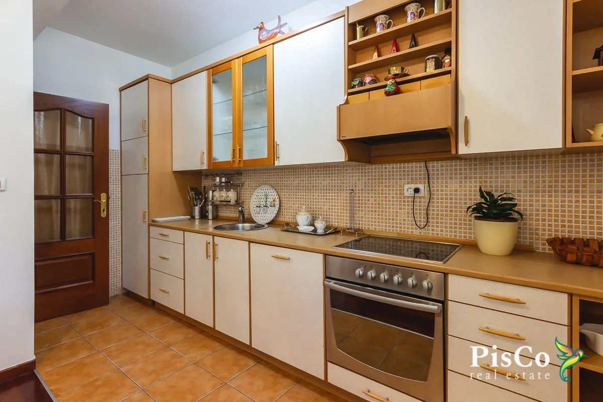 Rent, three bedroom apartment, 100m², Gorica C, Podgorica