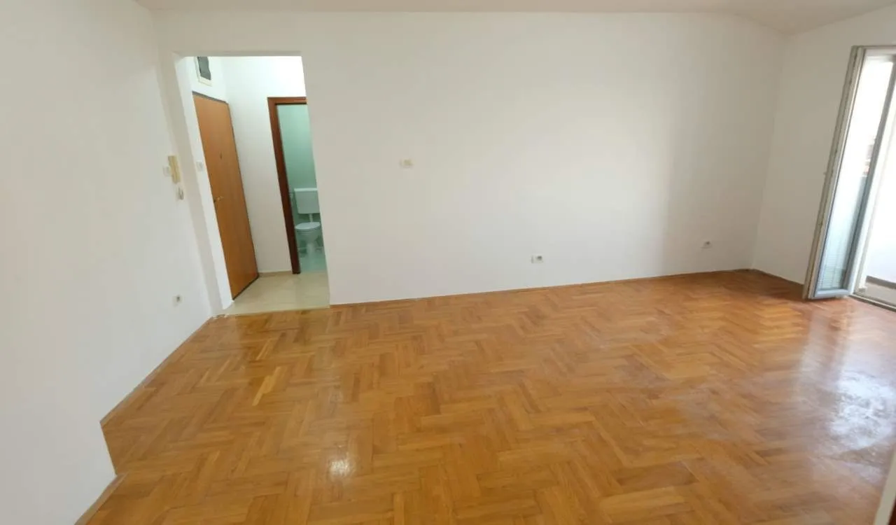 Rent, two bedroom apartment, 54m², City Kvart, Podgorica