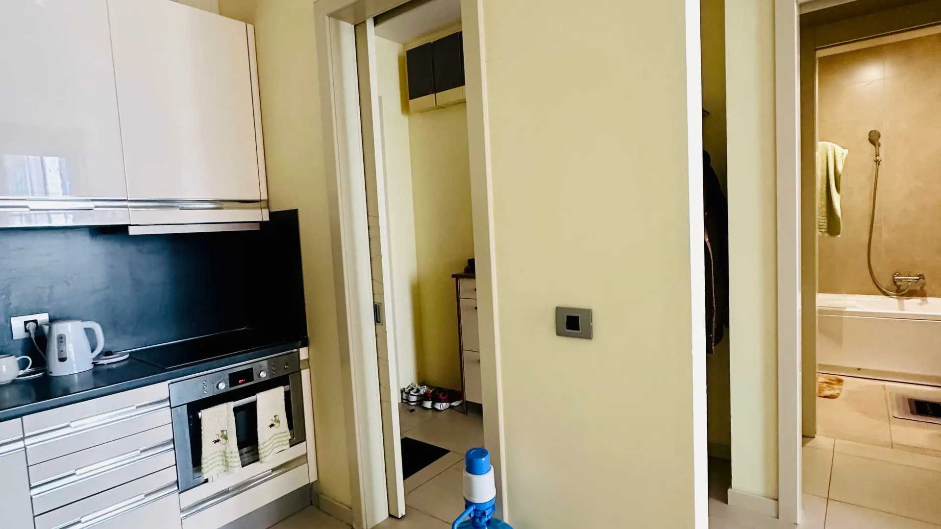 Rent, one bedroom apartment, 70m², Centar, Budva