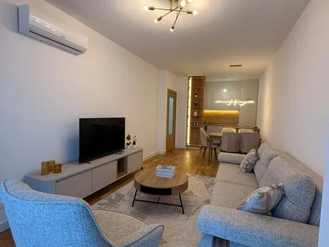 Rent, one bedroom apartment, 48m², Cetinje, Crna Gora - image 2