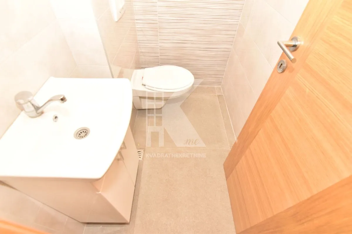 Rent, office space, 120m², Centar, Podgorica