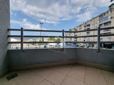 Rent, one bedroom apartment, 39m², Stari Aerodrom, Podgorica - image 9