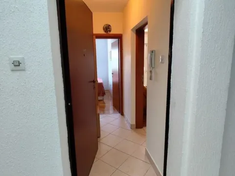 Rent, one bedroom apartment, 33m², Preko Morače, Podgorica - image 11