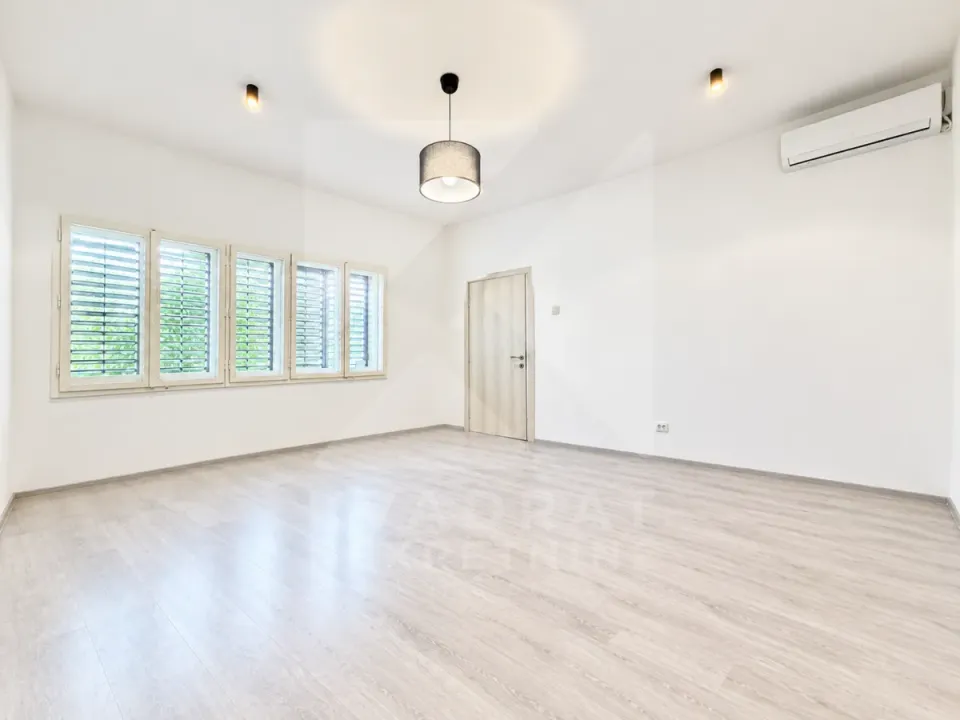 Rent, office space, 60m², Stari Aerodrom, Podgorica