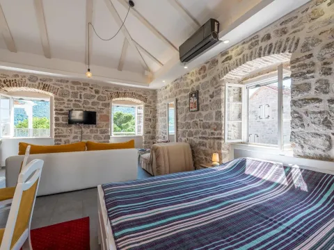 Sale, house, 290m², Perast, Kotor - image 9