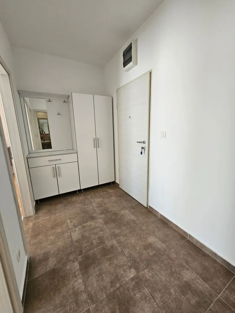 Izdavanje, jednosoban stan, 53m², Ljubović, Podgorica