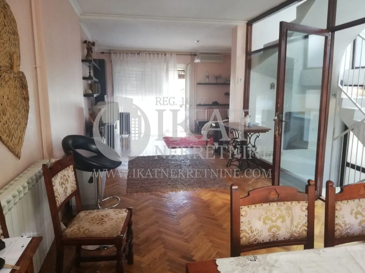 Rent, four bedroom apartment, 120m², Voždovac Sve Podlokacije, Beograd