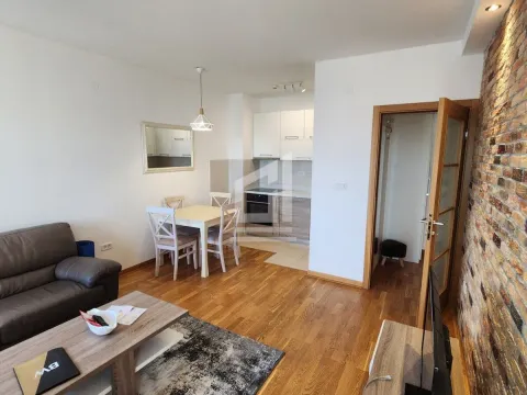 Prodaja, jednosoban stan, 43m², City Kvart, Podgorica - image 1