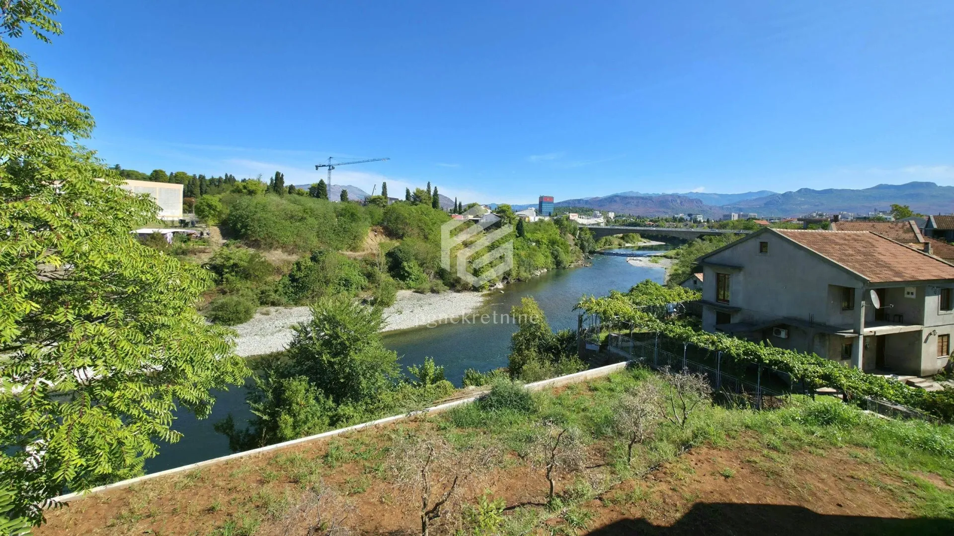 Prodaja, kuća, 343m², Zabjelo, Podgorica