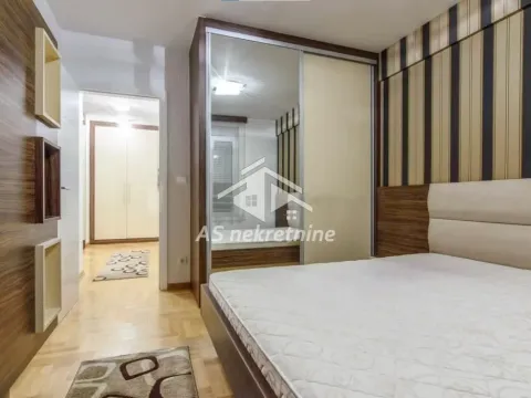 Izdavanje, dvosoban stan, 55m², Južni Bulevar, Vračar Sve Podlokacije - image 10