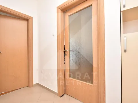 Rent, one bedroom apartment, 52m², Tuški Put, Podgorica - image 10