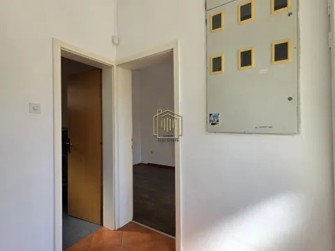 Sale, office space, 143m², Podgorica, Crna Gora - image 10