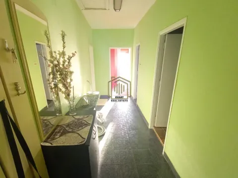 Izdavanje, trosoban stan, 85m², Dalmatinska ulica, Podgorica - image 2