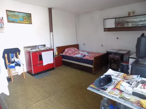 Sale, house, 280m², Kolonija, Jagodina