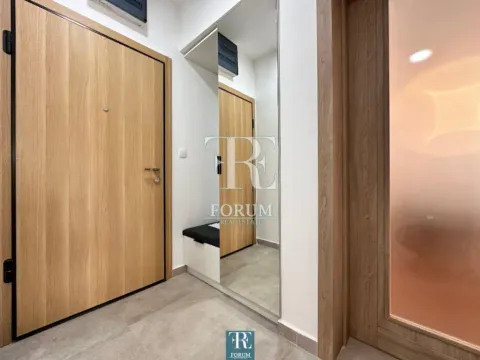 Izdavanje, dvosoban stan, 70m², Master Kvart, Podgorica - image 6