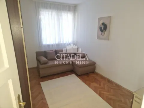 Izdavanje, dvosoban stan, 49m², Karaburma, Palilula Sve Podlokacije - image 3