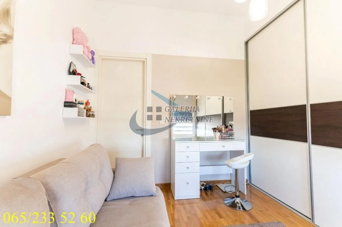 Sale, four bedroom apartment, 94m², Novi Beograd Blok 67, Novi Beograd Sve Podlokacije