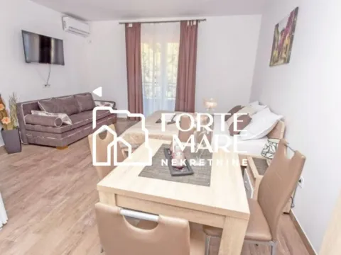 Sale, five bedroom apartment, 272m², Baošići, Herceg Novi - image 3