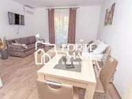 Sale, five bedroom apartment, 272m², Baošići, Herceg Novi - image 3
