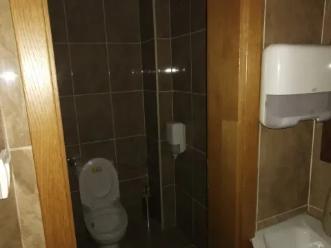 Izdavanje, poslovni prostor, 129m², Podgorica, Crna Gora - image 2