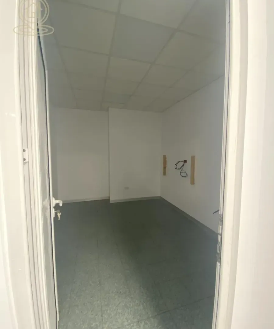 Rent, office space, 528m², Dom zdravlja, Niš