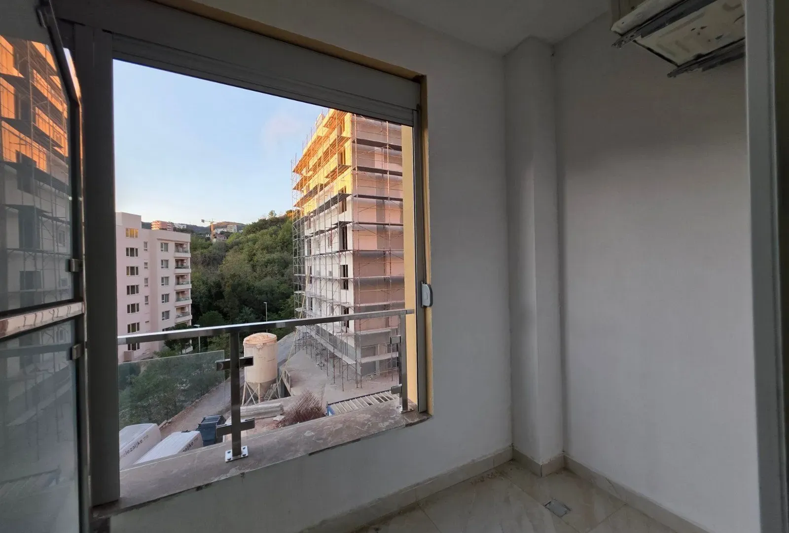 Sale, two bedroom apartment, 58m², Bečići, Budva