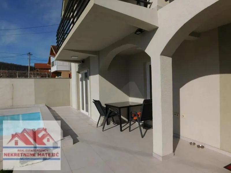 Prodaja, kuća, 250m², Ćava, Kragujevac