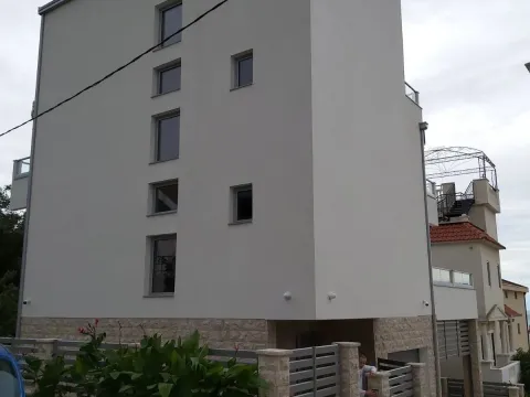 Sale, house, 220m², Bar, Crna Gora - image 3