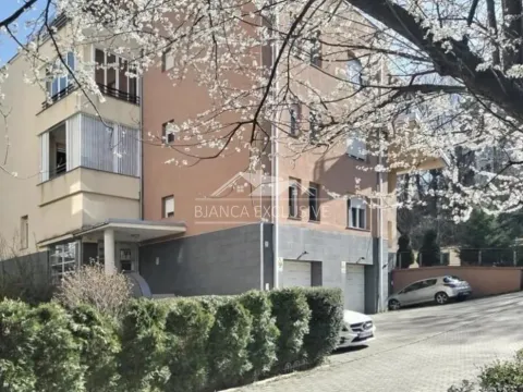 Prodaja, trosoban stan, 126m², Savski Venac, Beograd - image 1