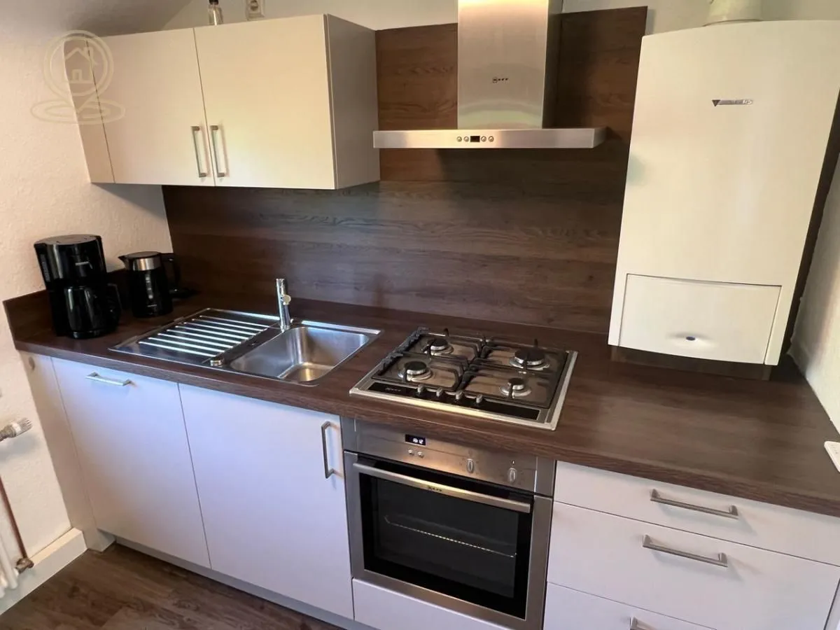 Izdavanje, trosoban stan, 58m², Centar, Kragujevac